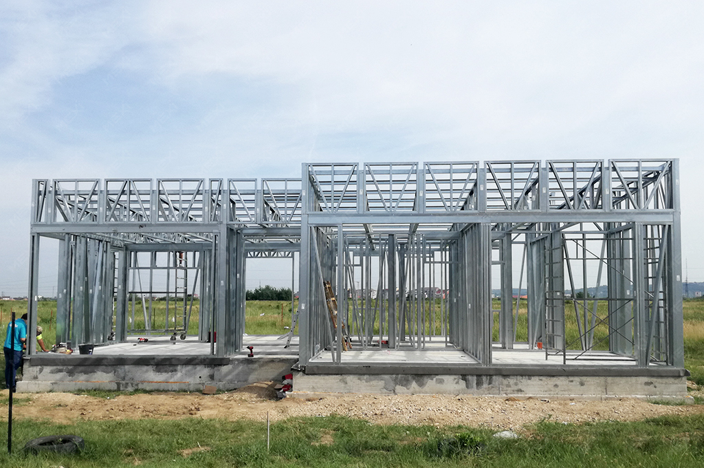 minimalist single storey house framing construction