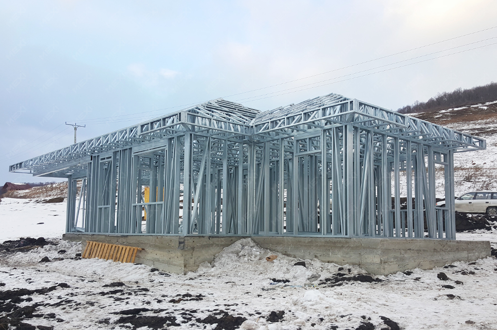 one floor house on steel frames