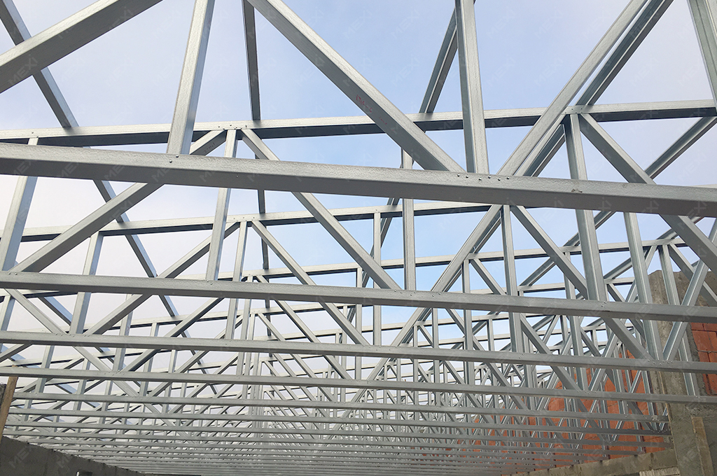 warehouse roofing with light steel structures