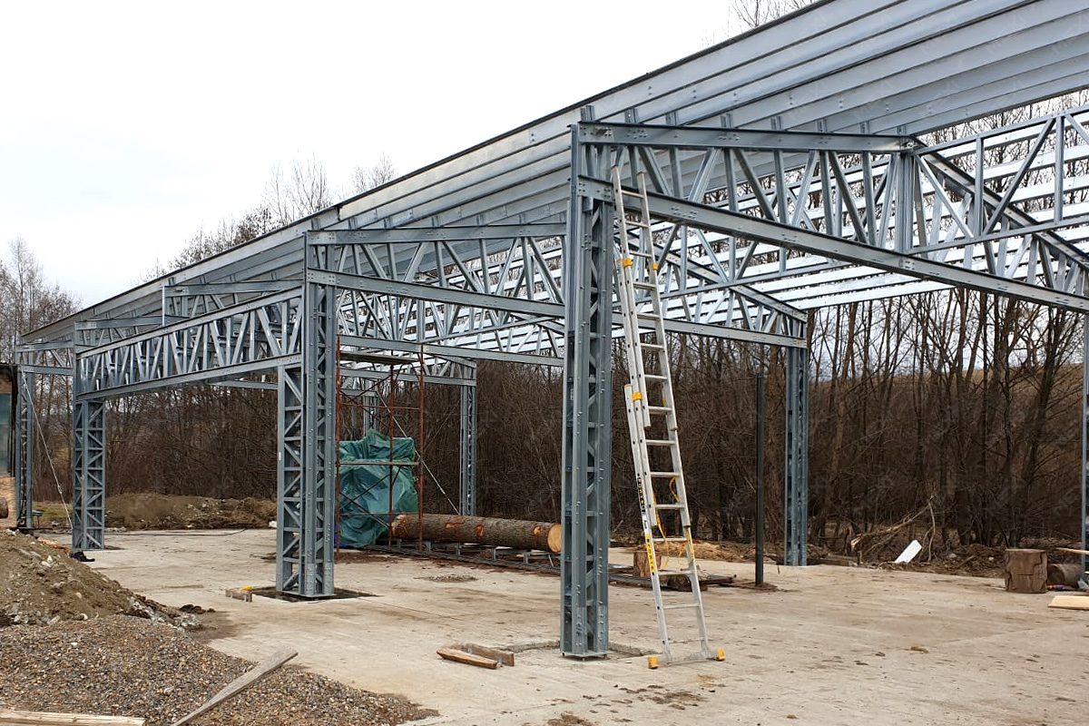 light steel for equipment storage house
