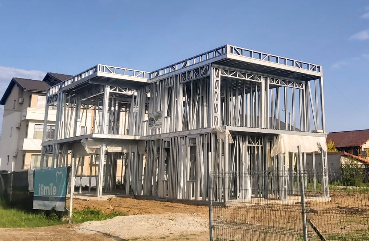 dental clinic constructed on steel structure