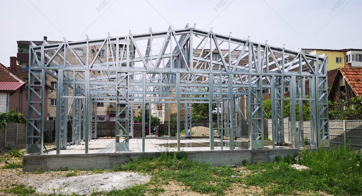building a medical center on light metal structure