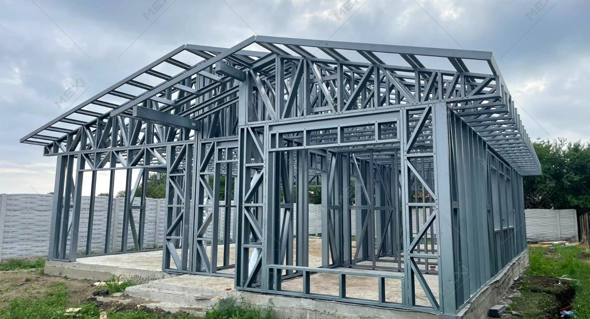 Single floor house built with MEXI® steel profiles