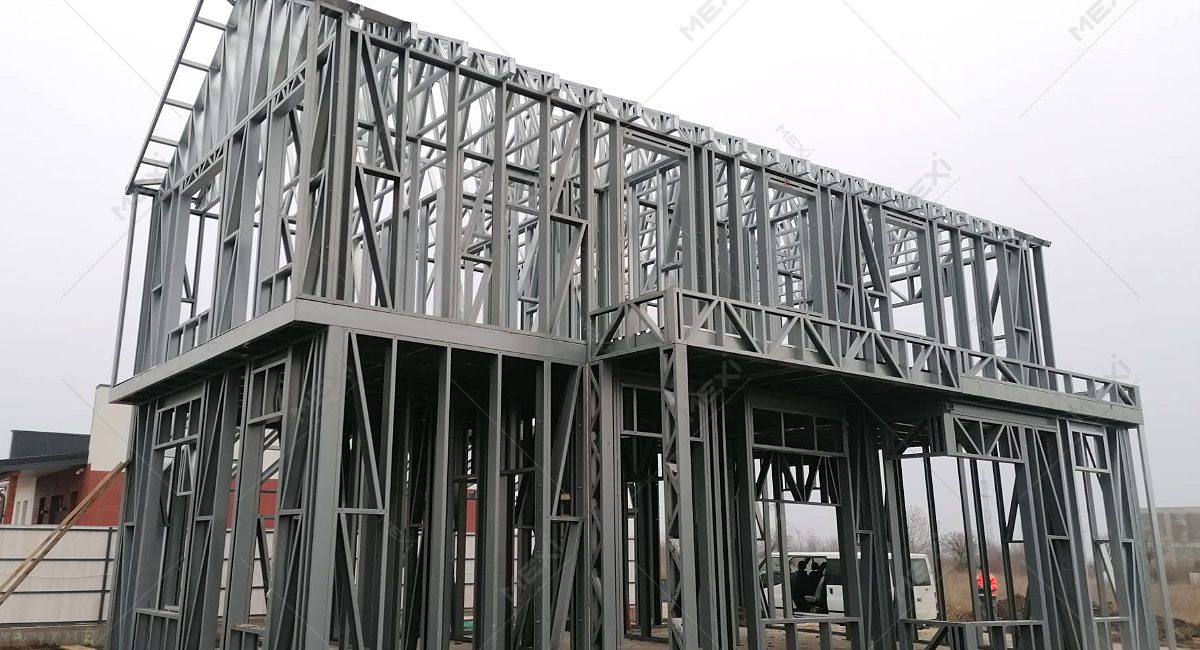 Two storey house construction on MEXI® steel structure